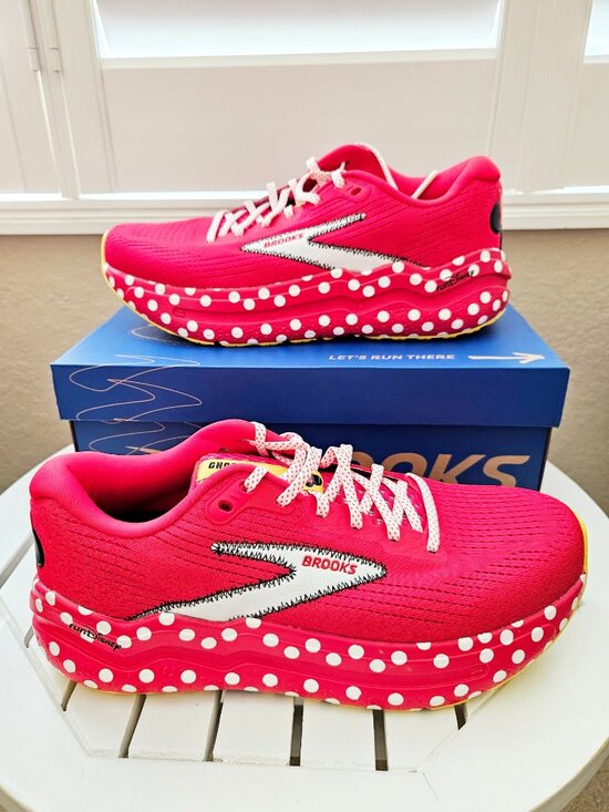 Brooks Other - *RUN DISNEY* 2026 WDW Brooks Ghost Max 2 Mickey Mouse - MENS 9M - NEW!